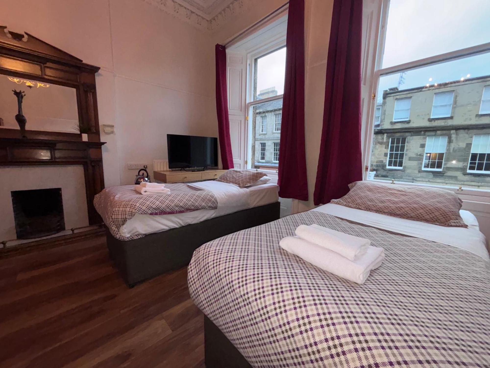 Regent House Hotel - City Centre Hotel Edinburgh Bagian luar foto